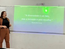 NAPNEE_reunião_profa AEE Camila Amaral_agosto 2025.jpg