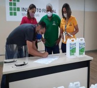 IFMG Ipatinga realiza doações de insumos para enfrentamento ao Covid19
