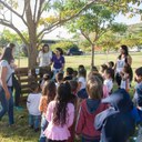 Visita de alunos da educação infantil à horta do Campus