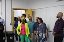 A diretora-geral do Campus Ribeirão das Neves, Maria das Graças de Oliveira e a deputada Andréia de Jesus, em uma das salas de aula do novo bloco didático