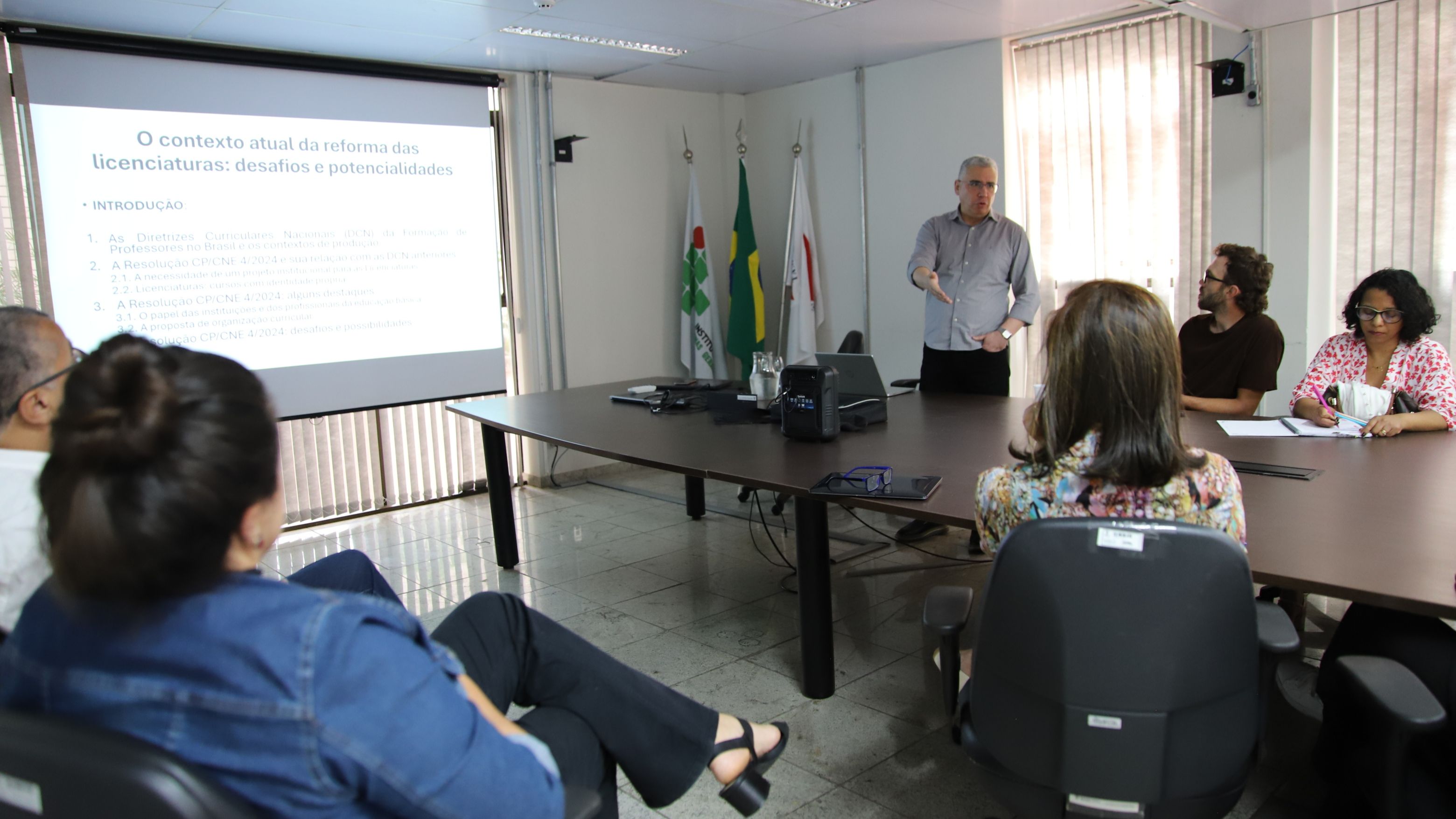 I Ciclo de Seminários sobre Currículos das Licenciaturas do IFMG.jpg