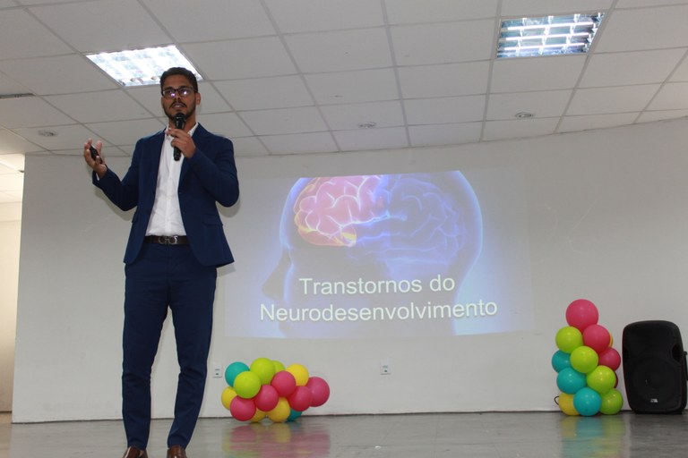 Neuropediatra Dr. Igor Loureiro.jpeg