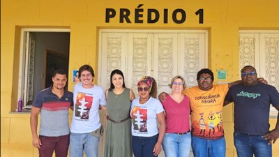 Participantes do NESAD e outros parceiros, integrantes da Rede Afroecológica, incluindo membros da 'Comissão Quilombola do Rio Doce' e do 'Observatório de Conflitos e Confluências do Rio Doce' (OCDOCE), da Universidade Federal de Itajubá (UNIFEI).
